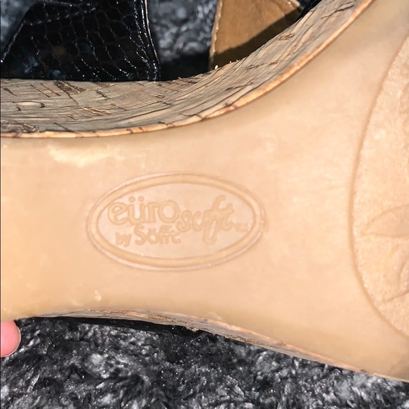 Black & brown wedges - Picture 6 of 7